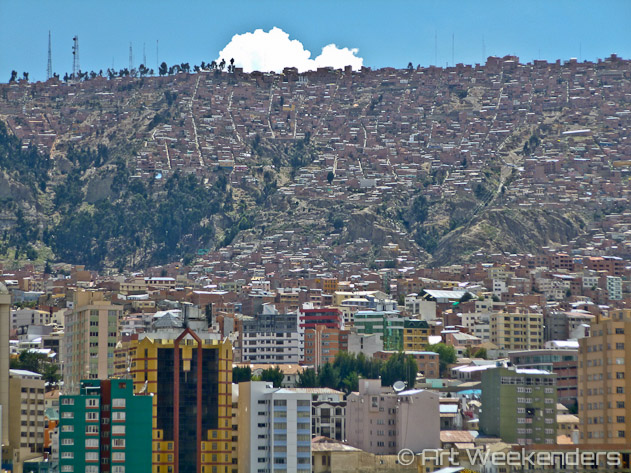 Bolivia-La-Paz-living-low-high