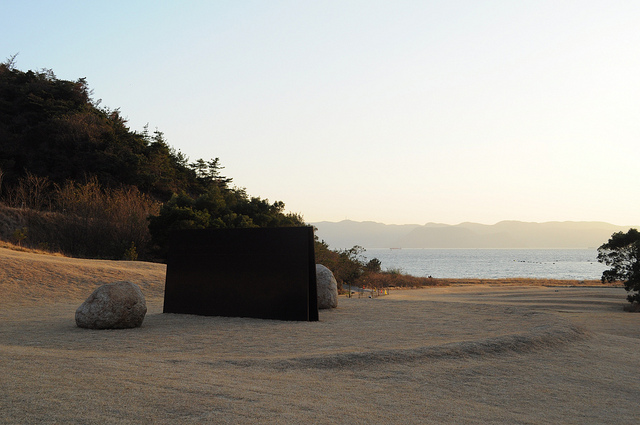 Naoshima-Japan-Lee-Ufan-Museum