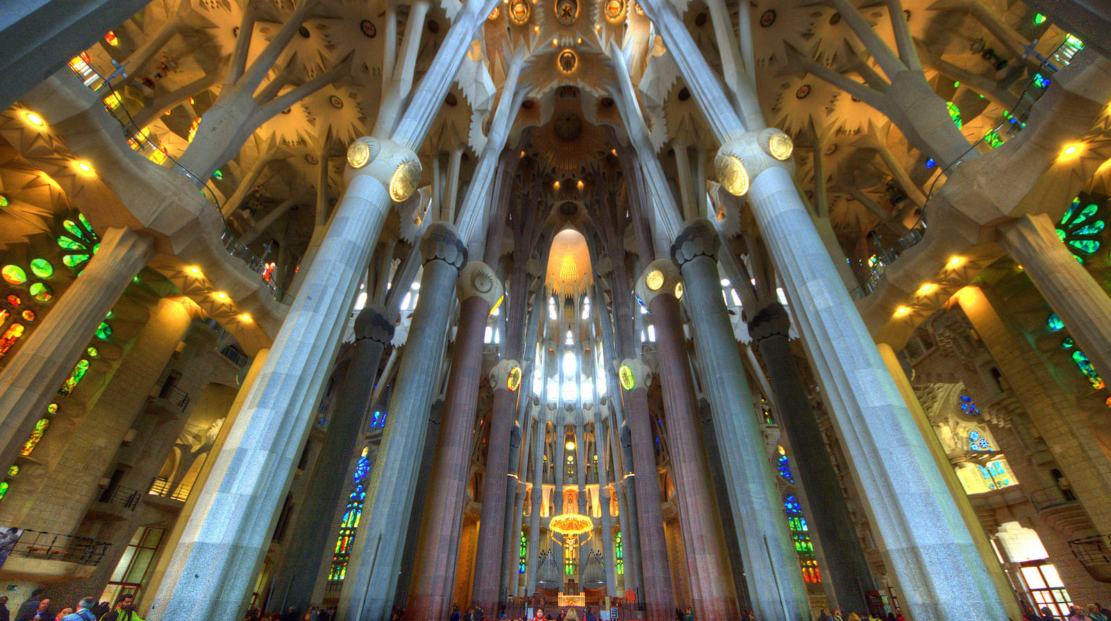 Gaudi Barcelona: Catalan Art Nouveau At Large