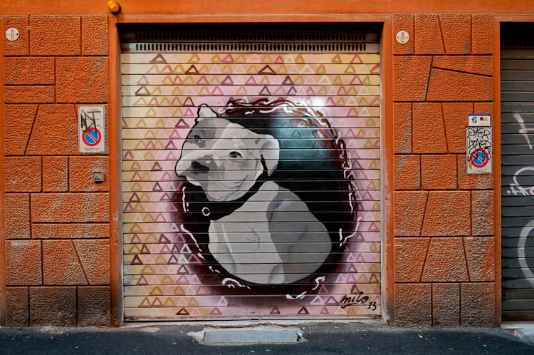 Street-art-Bologna-Italy_dog