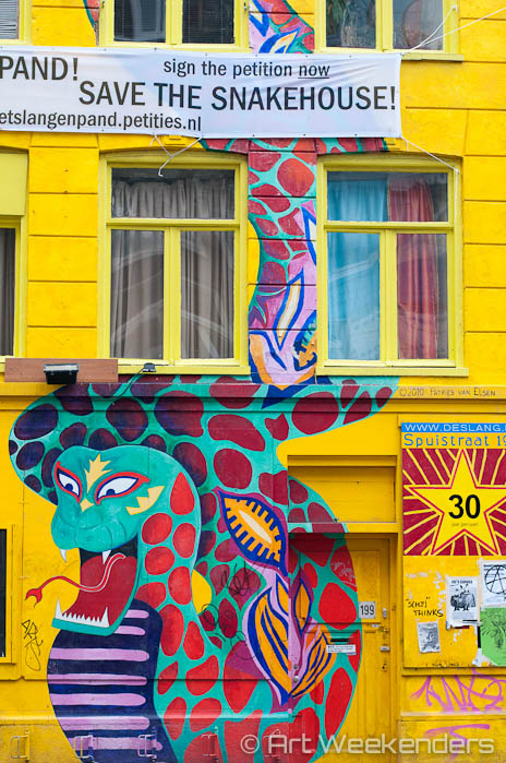 The-Netherlands-Amsterdam-De-Slang-Snake-House-Street-Art